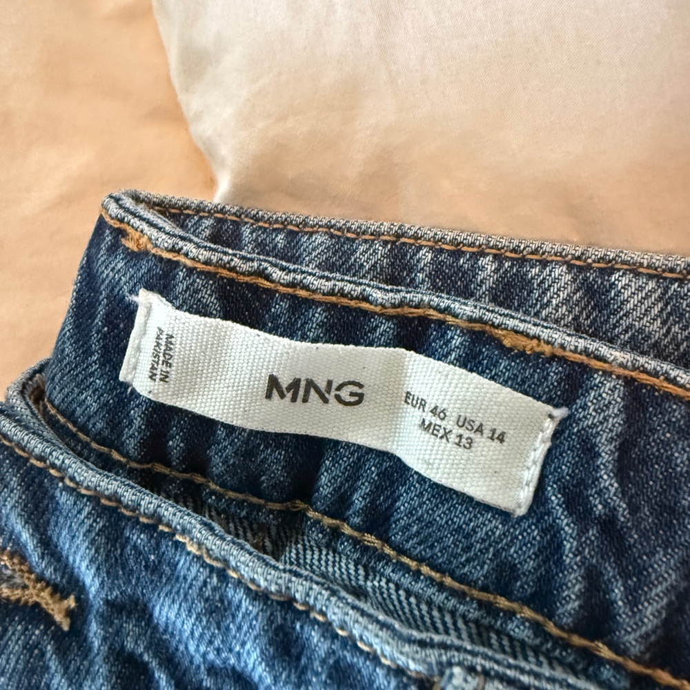 Mango Classic Blue Denim Jeans Tapered MNG size 14 - Picture 3 of 8